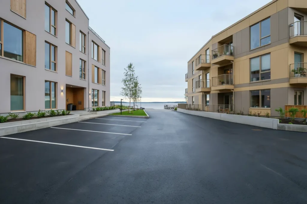 asfaltering av parkeringsyta vid bostadsr ttsf rening i hammarby sj stad